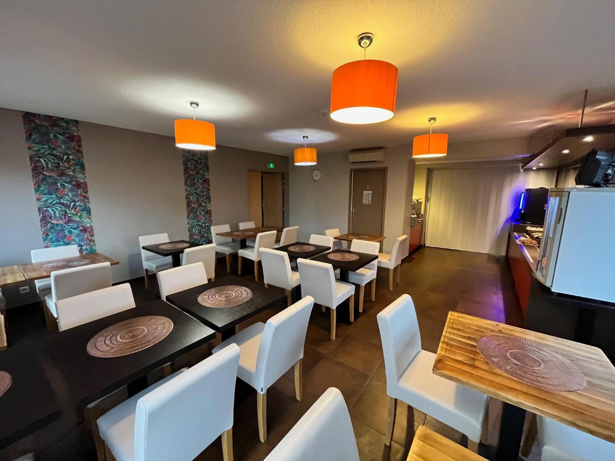 Brit Hotel Confort Montauban Kültér fotó
