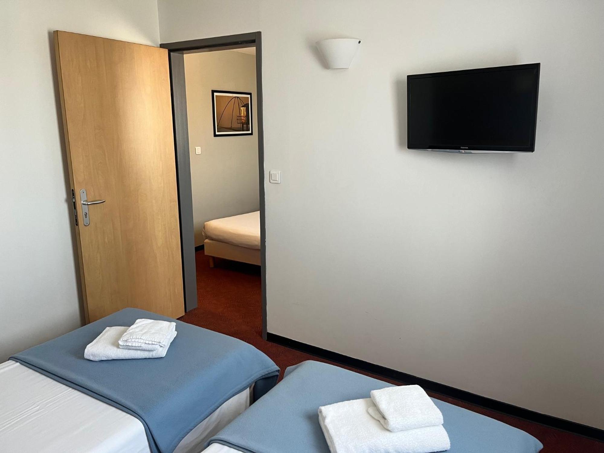 Brit Hotel Confort Montauban Kültér fotó