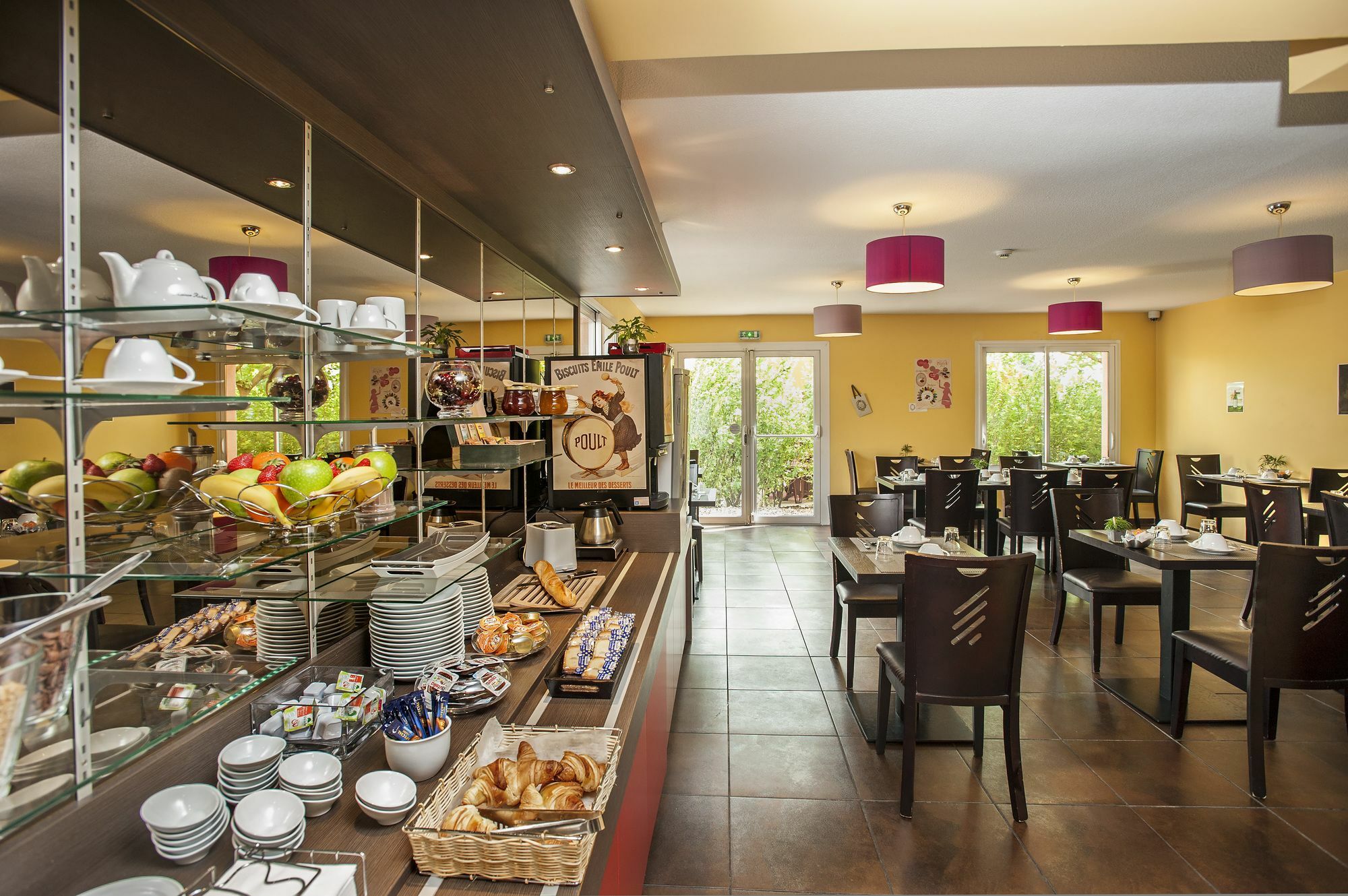 Brit Hotel Confort Montauban Kültér fotó