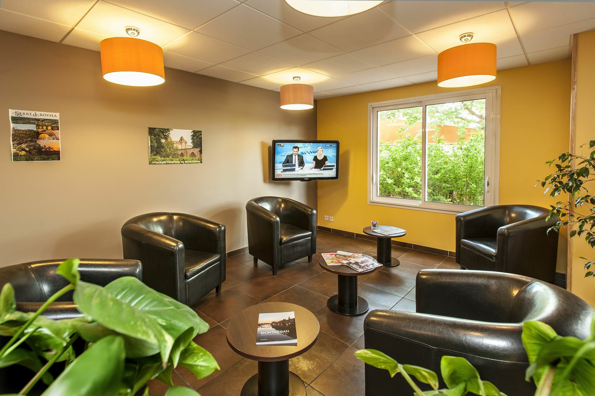 Brit Hotel Confort Montauban Kültér fotó